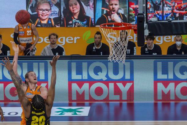 南亚足球不 南亚足球不